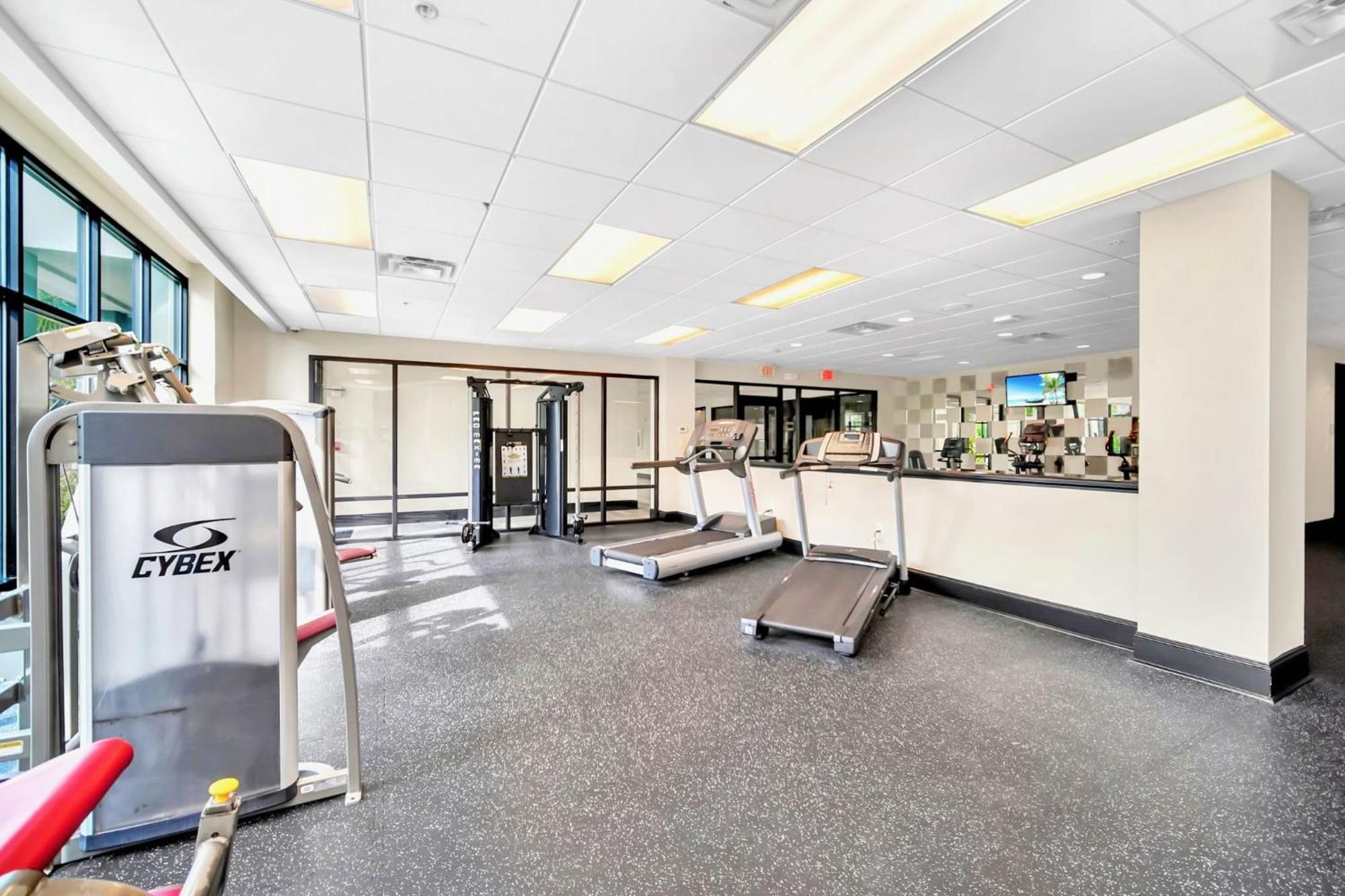 Stunning 2Br Condo With Hot Tub And Pool, Near Disney! Orlando Exterior photo