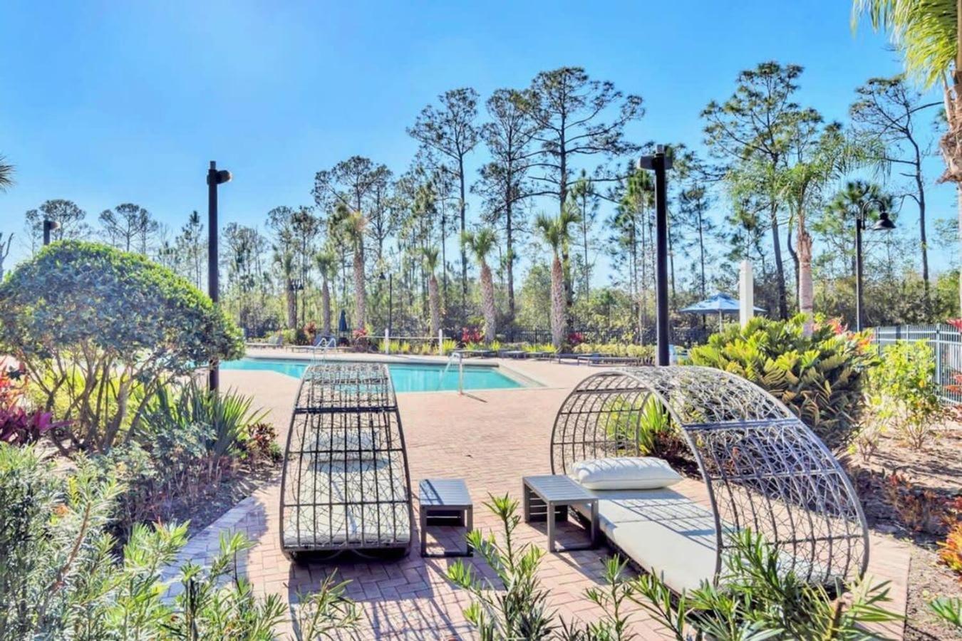 Stunning 2Br Condo With Hot Tub And Pool, Near Disney! Orlando Exterior photo
